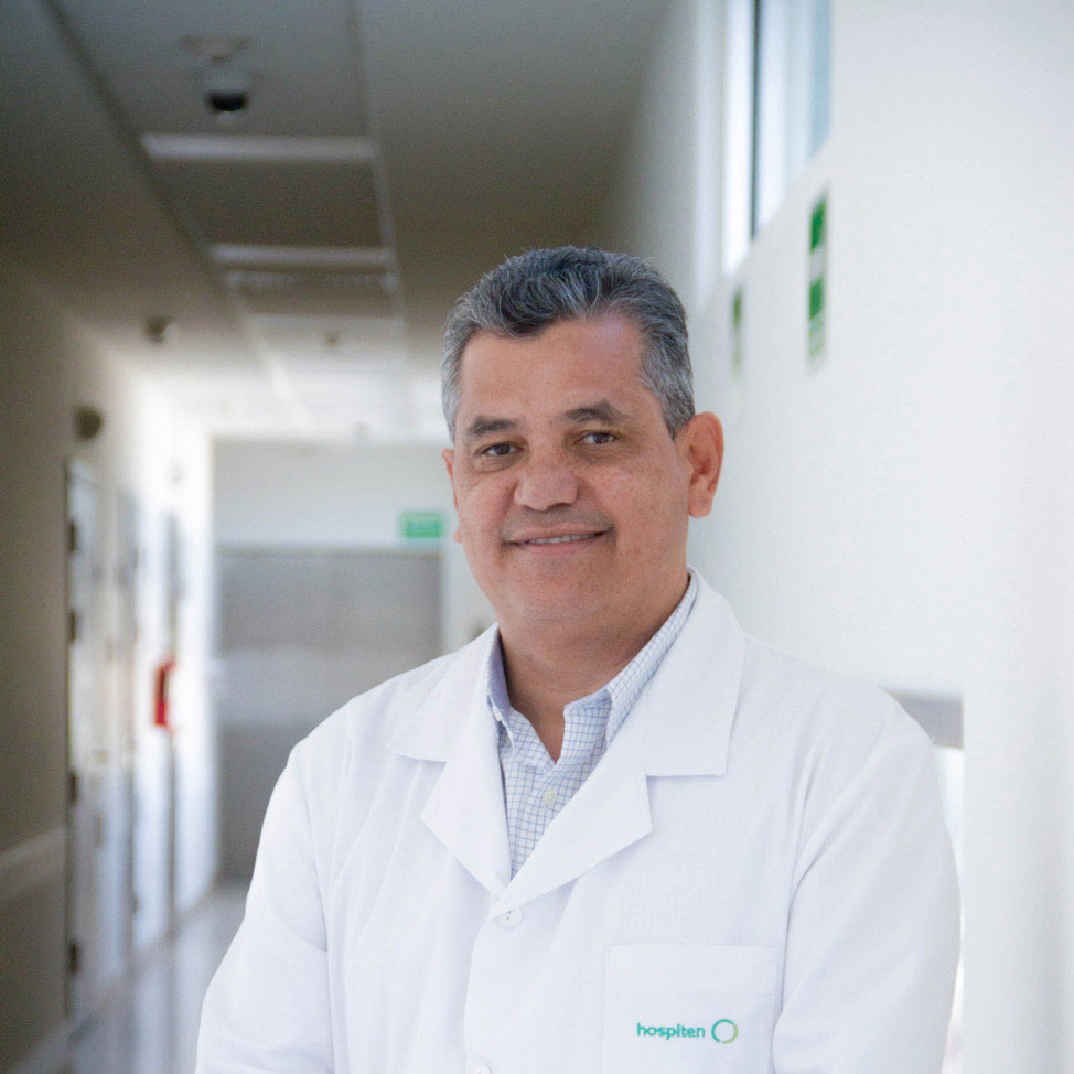 Dr. Alcázar Castañeda, Martín Antonio