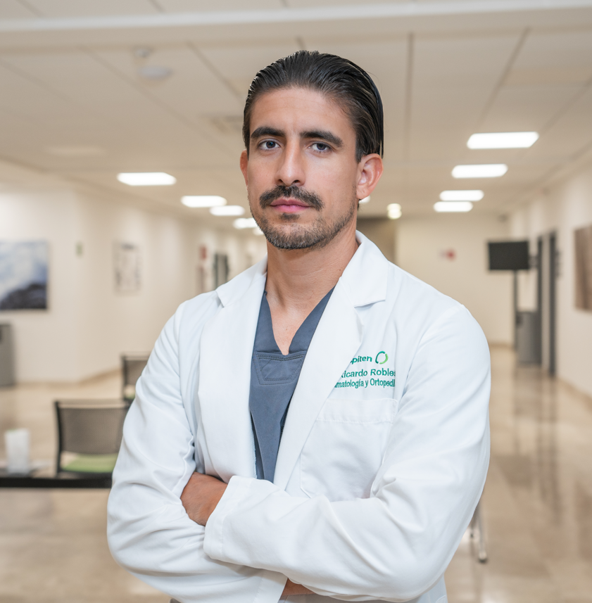Dr. Robles Cornejo, José Ricardo